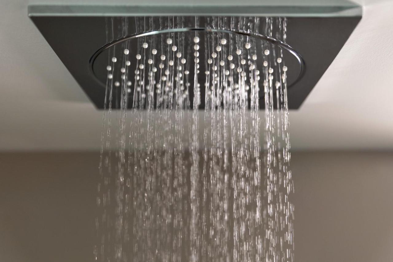 Yotel Glasgow Exteriér fotografie Shower head